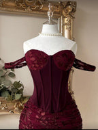 Robe Mini Corset Velours & Mesh – Bordeaux Floral de Soirée