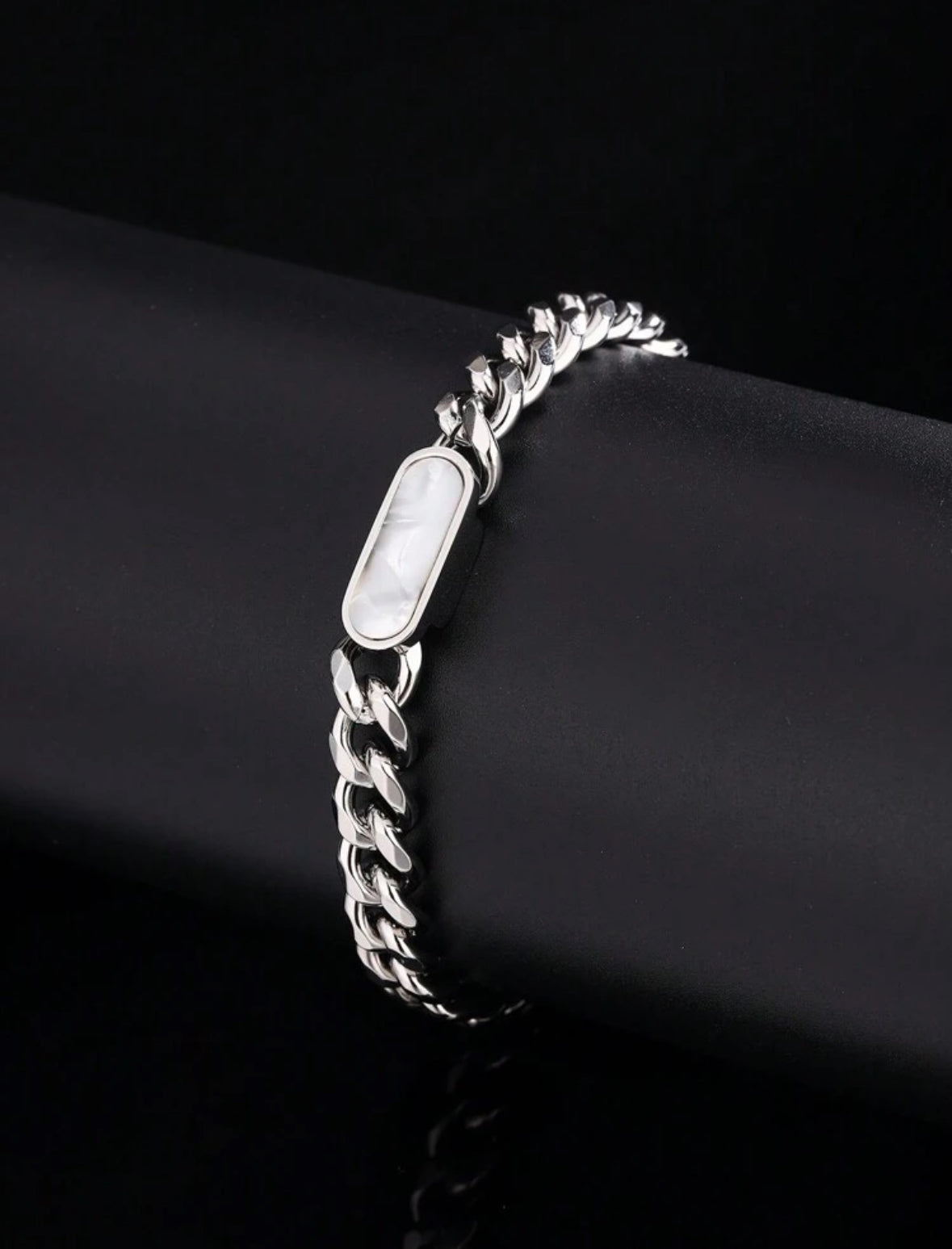 Bracelet Maille Cubaine & Pierre Naturelle – Élégance et Caractère