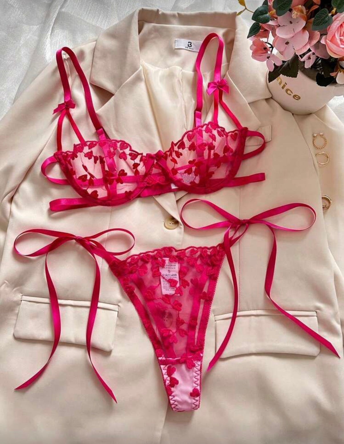 Ensemble Lingerie "Cœurs Enlacés"