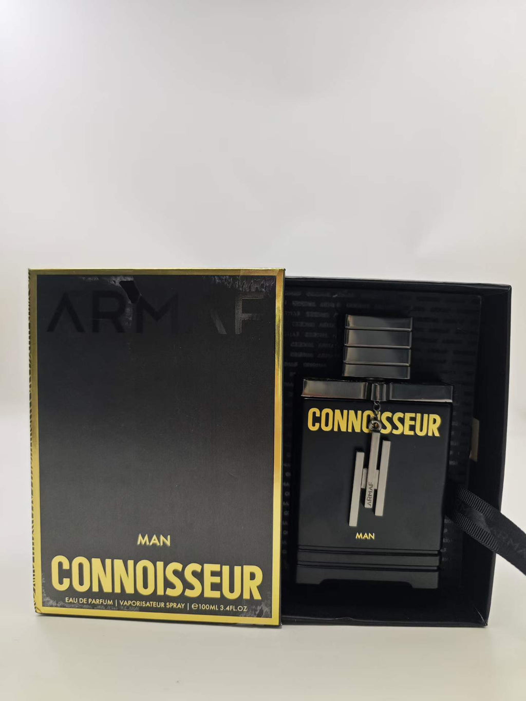 Armaf Connoisseur Man Eau de Parfum 100 ml - coffret et flacon