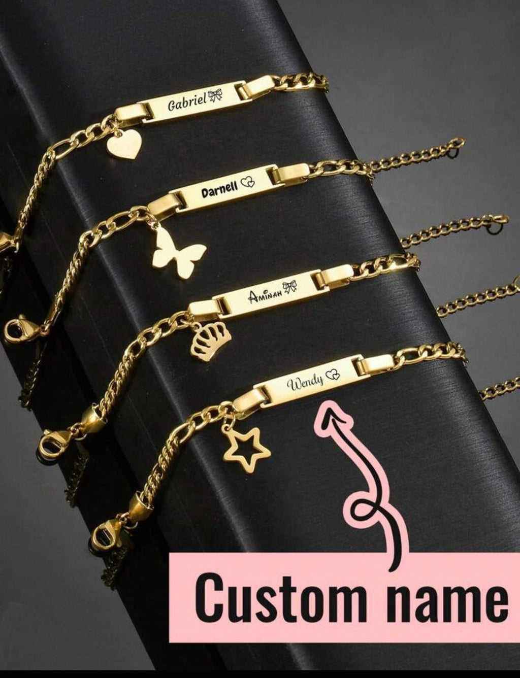 Bracelets bébé personnalisés dorés avec prénom et breloques