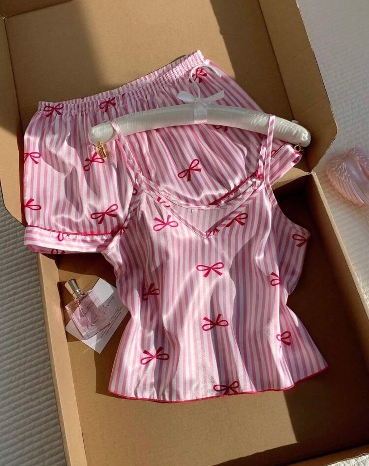 Ensemble pyjama satin rose rayé à motifs nœuds - vue 3