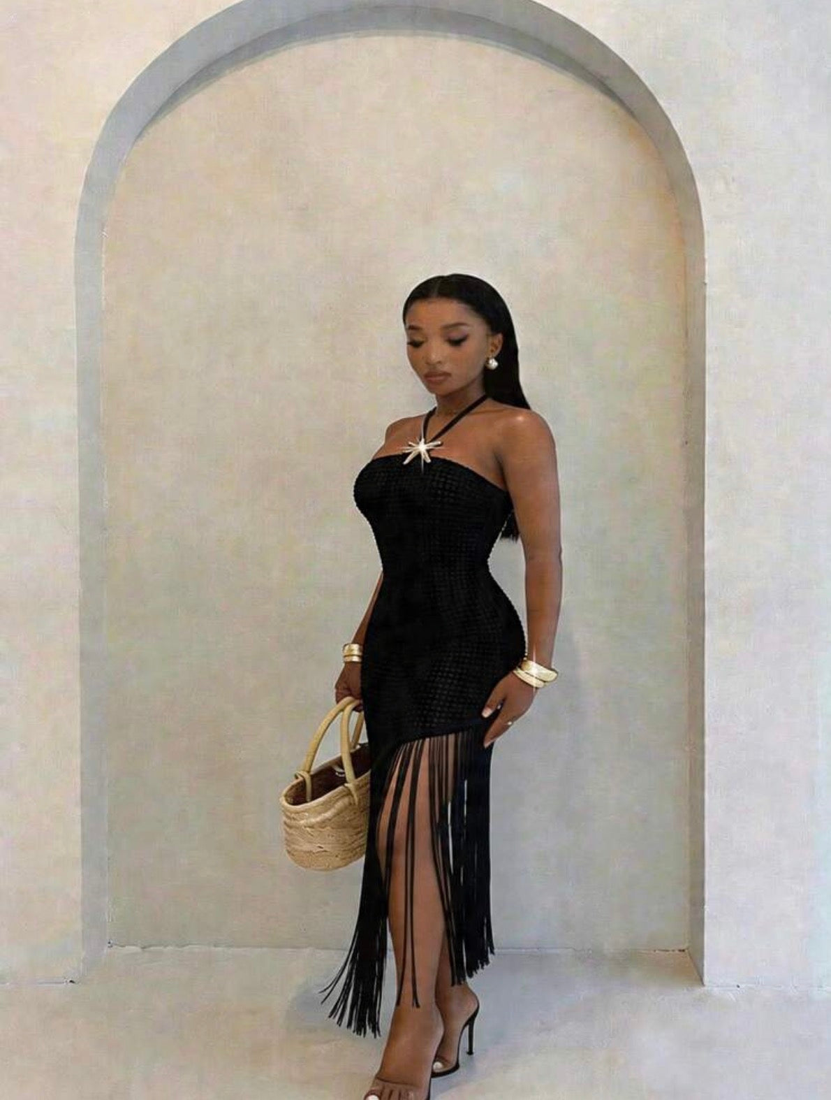 Robe midi asymétrique noire à franges - vue de profil