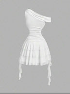 Robe mini asymétrique blanche à volants – vue arrière produit