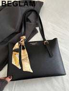 Sac cabas noir avec foulard décoratif - vue principale