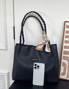 Sac cabas noir grand format avec foulard décoratif