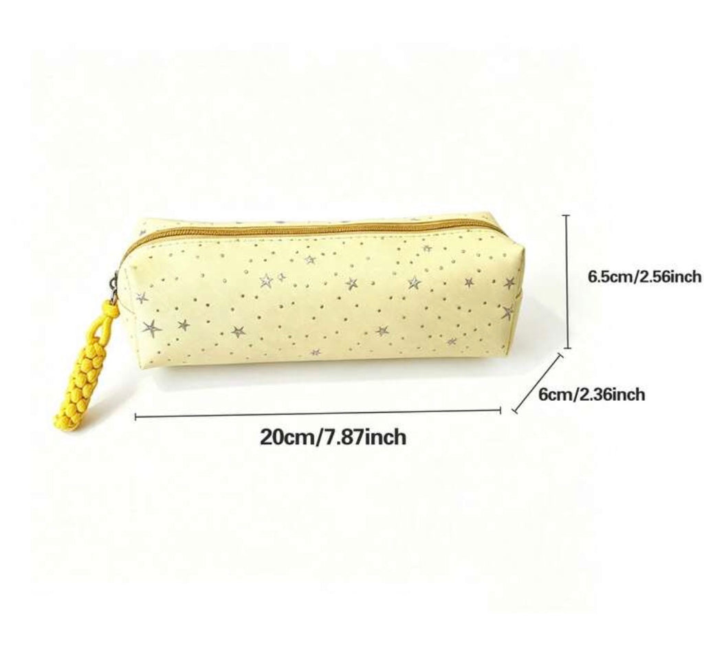 Dimensions de la trousse scolaire à étoiles : 20 x 6 x 6,5 cm