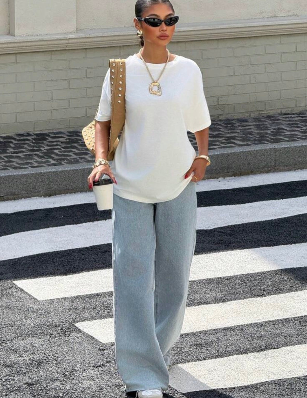 T-shirt blanc oversize femme - look casual